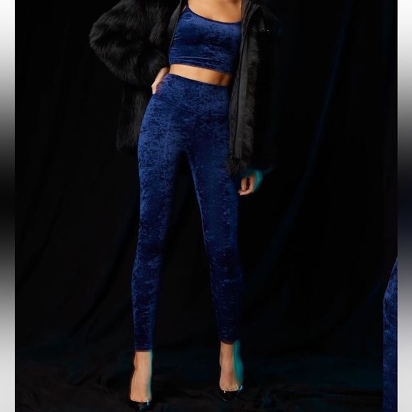 Aritzia Tna Atmosphere High Waist Velvet Legging - Picture 1 of 11